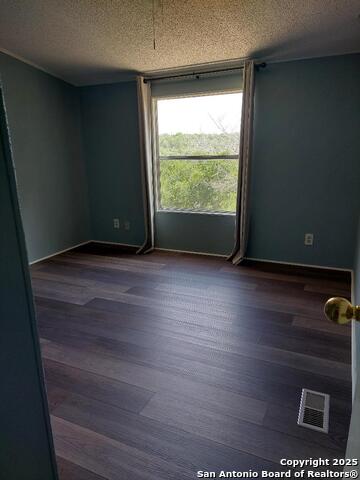 Image 9 of 26 For 206 Sir Winston Dr