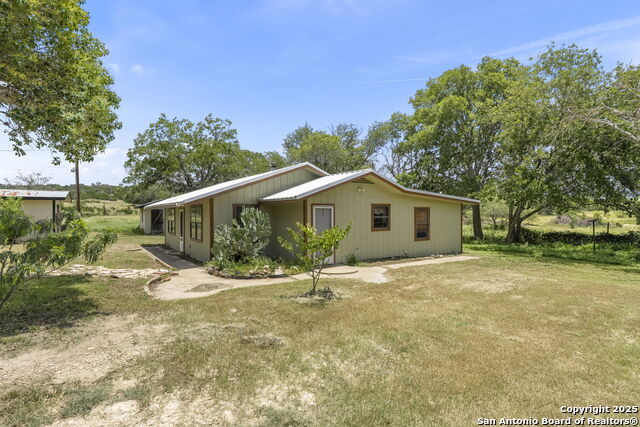 Image 2 of 26 For 434 Spur Dr  