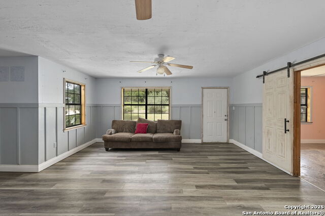 Image 8 of 26 For 434 Spur Dr  