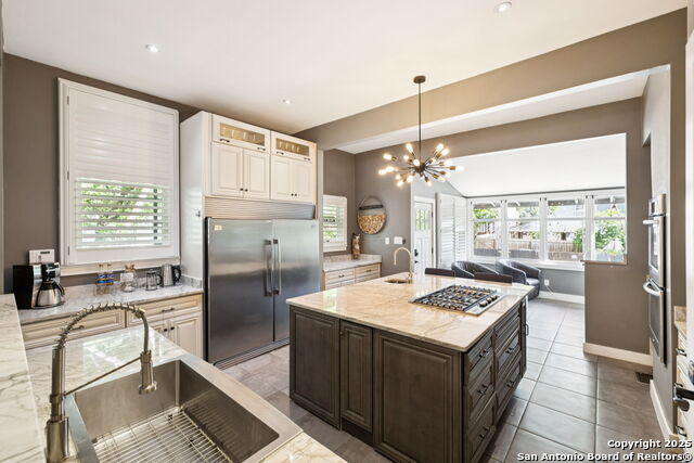 Image 13 of 47 For 133 Mistletoe Ave E
