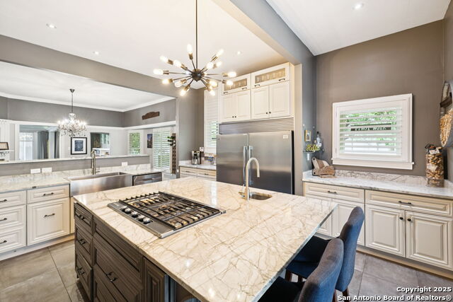 Image 18 of 47 For 133 Mistletoe Ave E