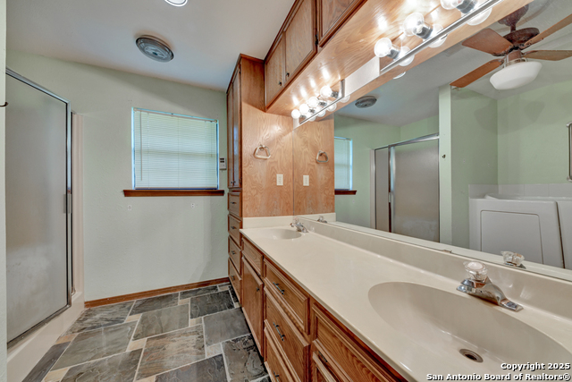 Listing photo id 11 for 16 Westwood  