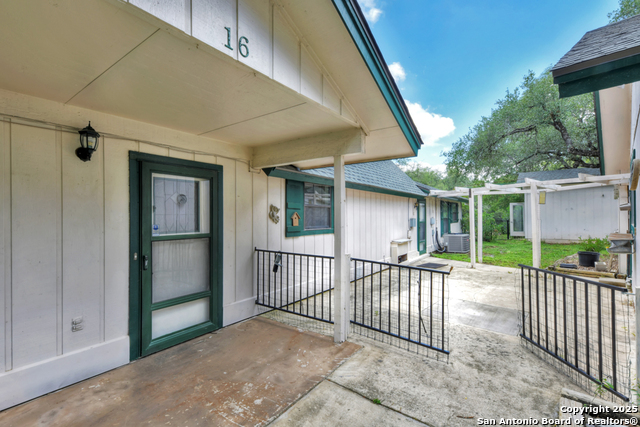 Listing photo id 1 for 16 Westwood  