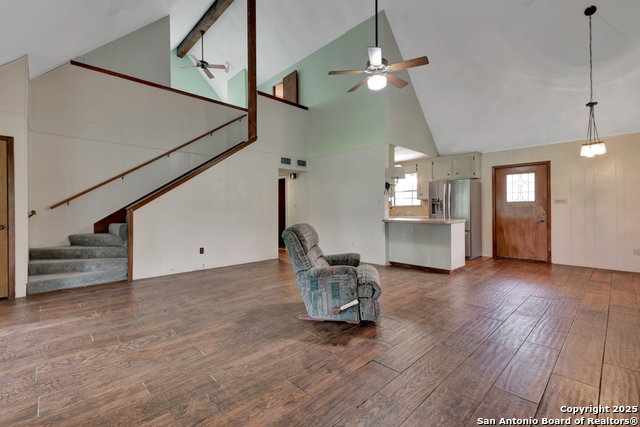 Listing photo id 4 for 16 Westwood  