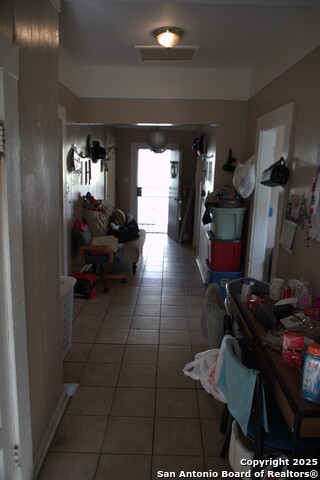 Image 2 of 4 For 622 Hackberry