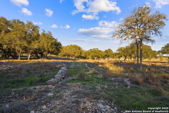 Image 13 of 31 For 539 Clay Ridge