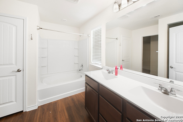 Image 17 of 26 For 6811 Beltran