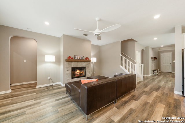 Image 10 of 38 For 11312 Red Oak Turn