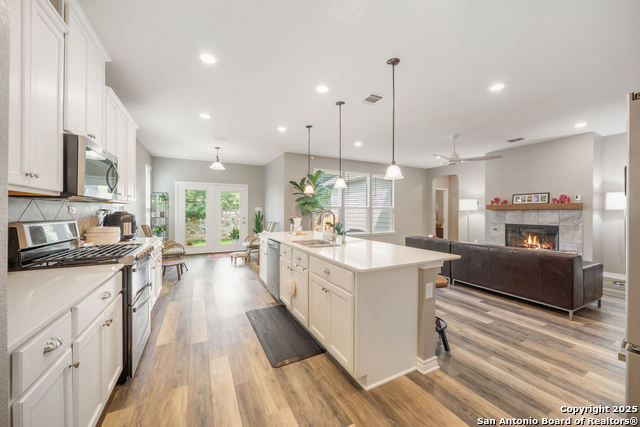 Image 14 of 38 For 11312 Red Oak Turn