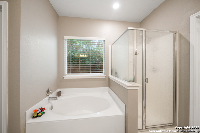 Image 24 of 38 For 11312 Red Oak Turn