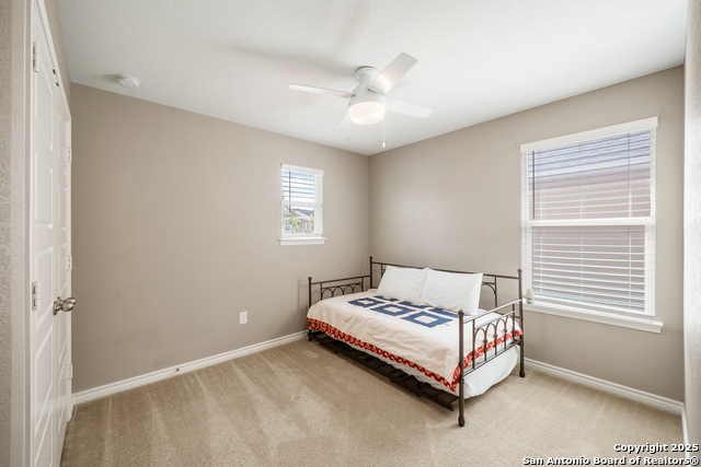 Image 28 of 38 For 11312 Red Oak Turn