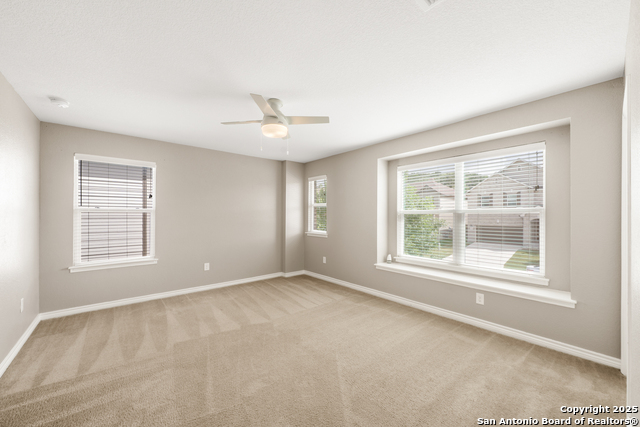 Image 29 of 38 For 11312 Red Oak Turn