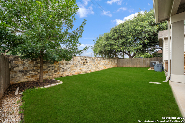 Image 35 of 38 For 11312 Red Oak Turn