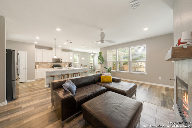 Image 9 of 38 For 11312 Red Oak Turn