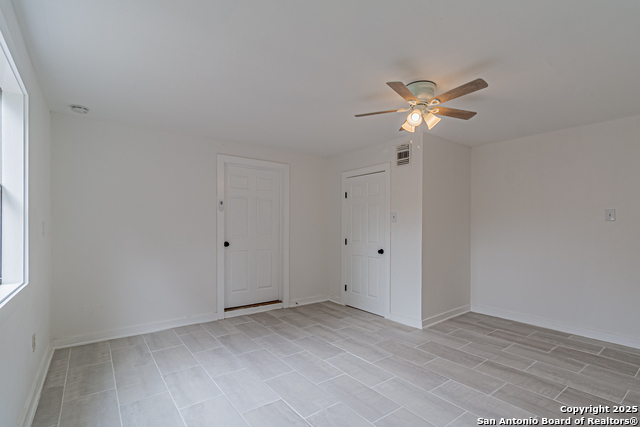 Image 12 of 48 For 210 San Jacinto St N