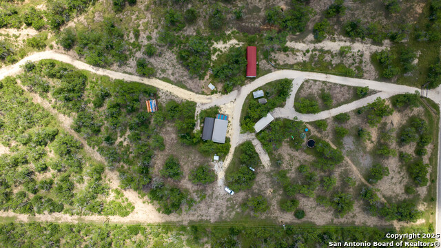 Listing photo id 18 for 1231 B & R Road