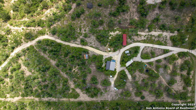 Listing photo id 6 for 1231 B & R Road