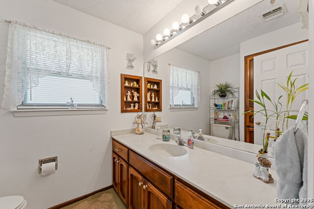 Image 19 of 30 For 33171 Blanco Rd