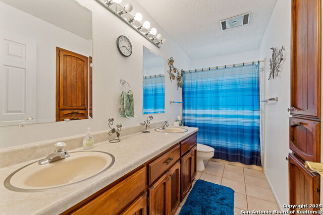 Image 20 of 30 For 33171 Blanco Rd