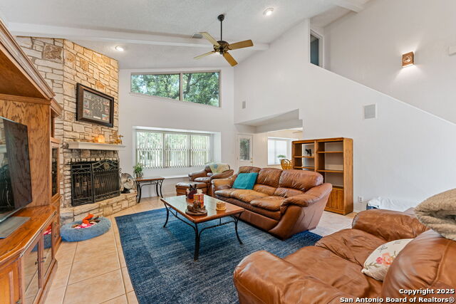 Image 5 of 30 For 33171 Blanco Rd