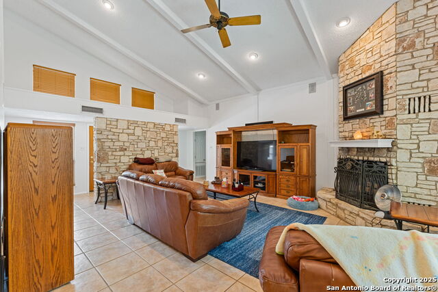 Image 7 of 30 For 33171 Blanco Rd