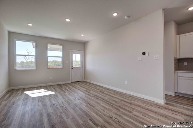 Image 16 of 17 For 9970 Forestier Green
