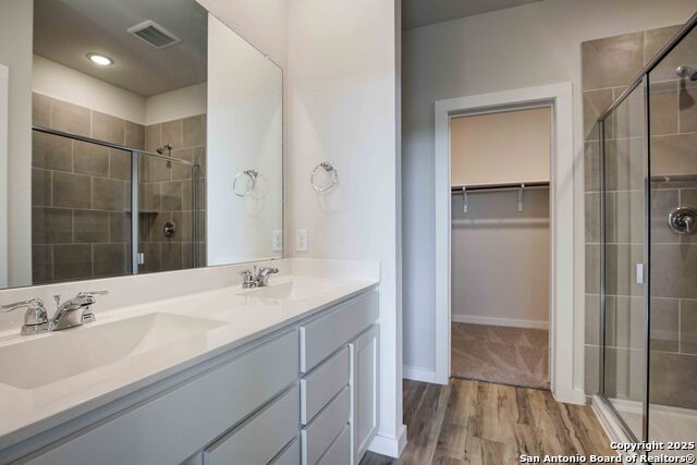 Image 6 of 17 For 9970 Forestier Green