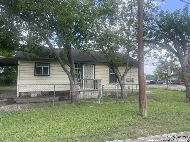 Image 3 of 8 For 605 19th St Sw