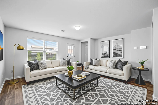 Image 12 of 34 For 11418 Blackmore Leap