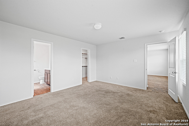 Image 17 of 34 For 11418 Blackmore Leap