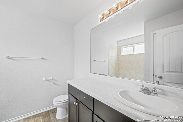 Image 19 of 34 For 11418 Blackmore Leap
