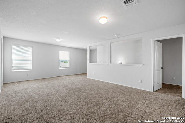 Image 21 of 34 For 11418 Blackmore Leap