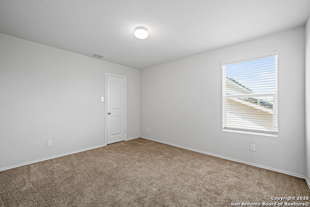 Image 24 of 34 For 11418 Blackmore Leap