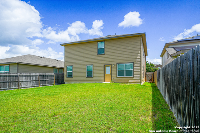 Image 34 of 34 For 11418 Blackmore Leap