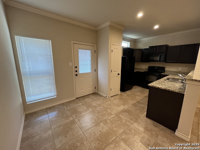 Image 6 of 30 For 7117 Micayla Cove  102
