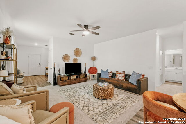 Image 6 of 23 For 12815 Cygnus