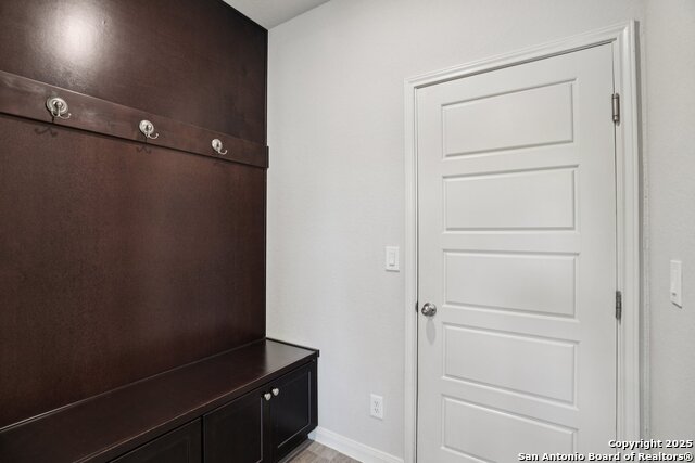Image 14 of 38 For 2047 Atticus Dr