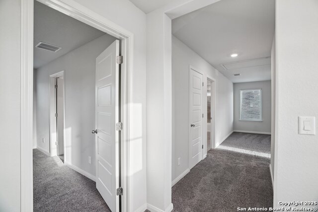 Image 18 of 38 For 2047 Atticus Dr