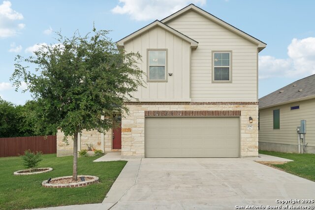 Image 2 of 38 For 2047 Atticus Dr