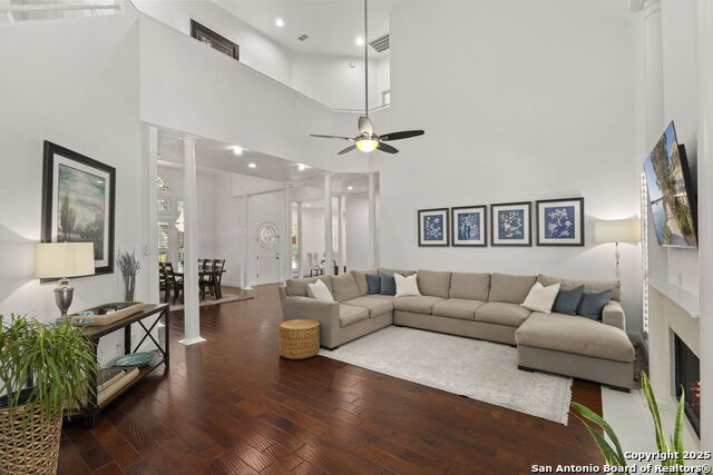 Image 13 of 41 For 17311 Fountain Bluff