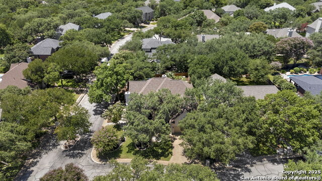 Image 34 of 41 For 17311 Fountain Bluff