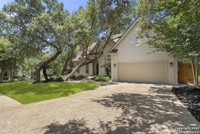 Image 4 of 41 For 17311 Fountain Bluff