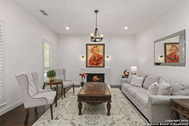 Image 7 of 41 For 17311 Fountain Bluff