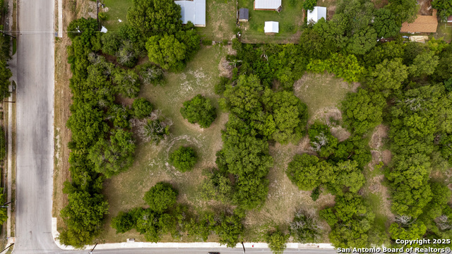 Listing photo id 15 for 4303 Southcross E