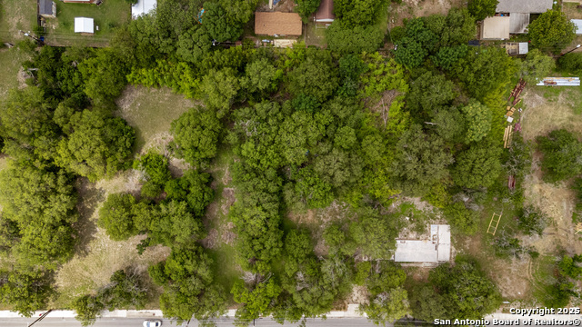 Listing photo id 16 for 4303 Southcross E