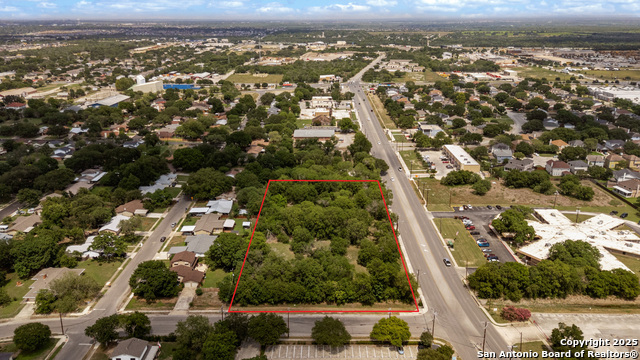 Listing photo id 5 for 4303 Southcross E