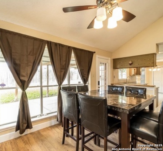 Image 4 of 15 For 15022 Baycliff