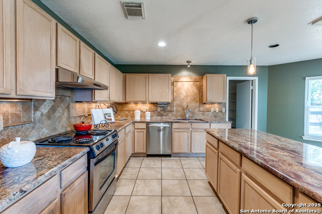 Image 10 of 28 For 3316 Fresno  