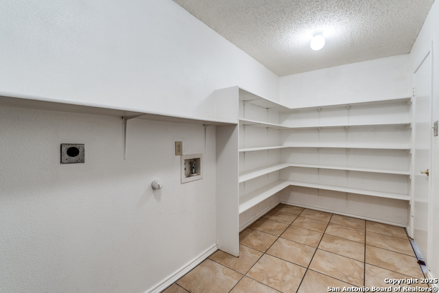 Image 13 of 28 For 3316 Fresno  