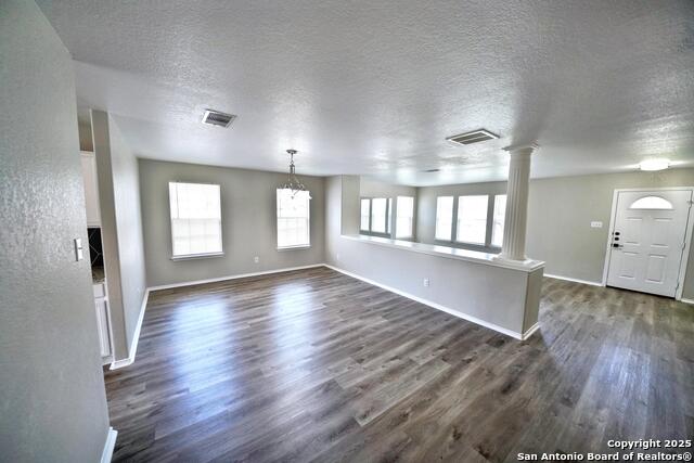 Image 12 of 50 For 6806 Elmwood Crest